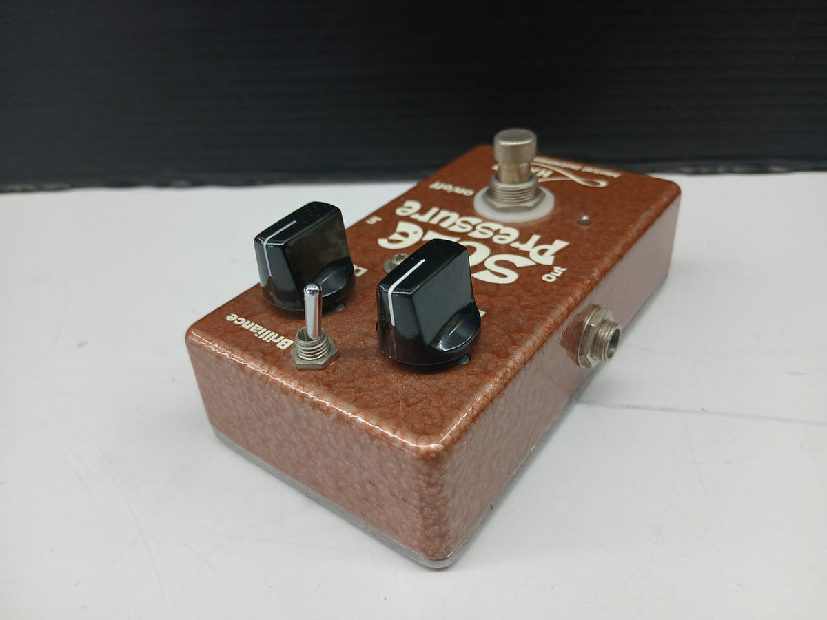 HAO Effects pedal: SOLE PRESSURE