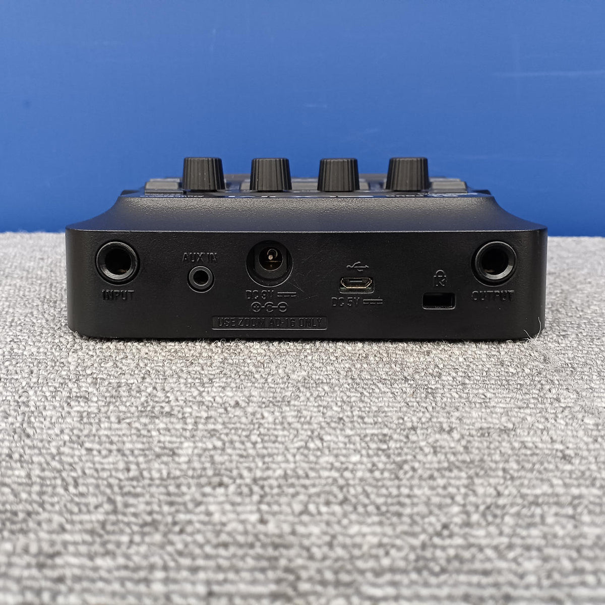 ZOOM Multi-Effects Pedal G1FOUR