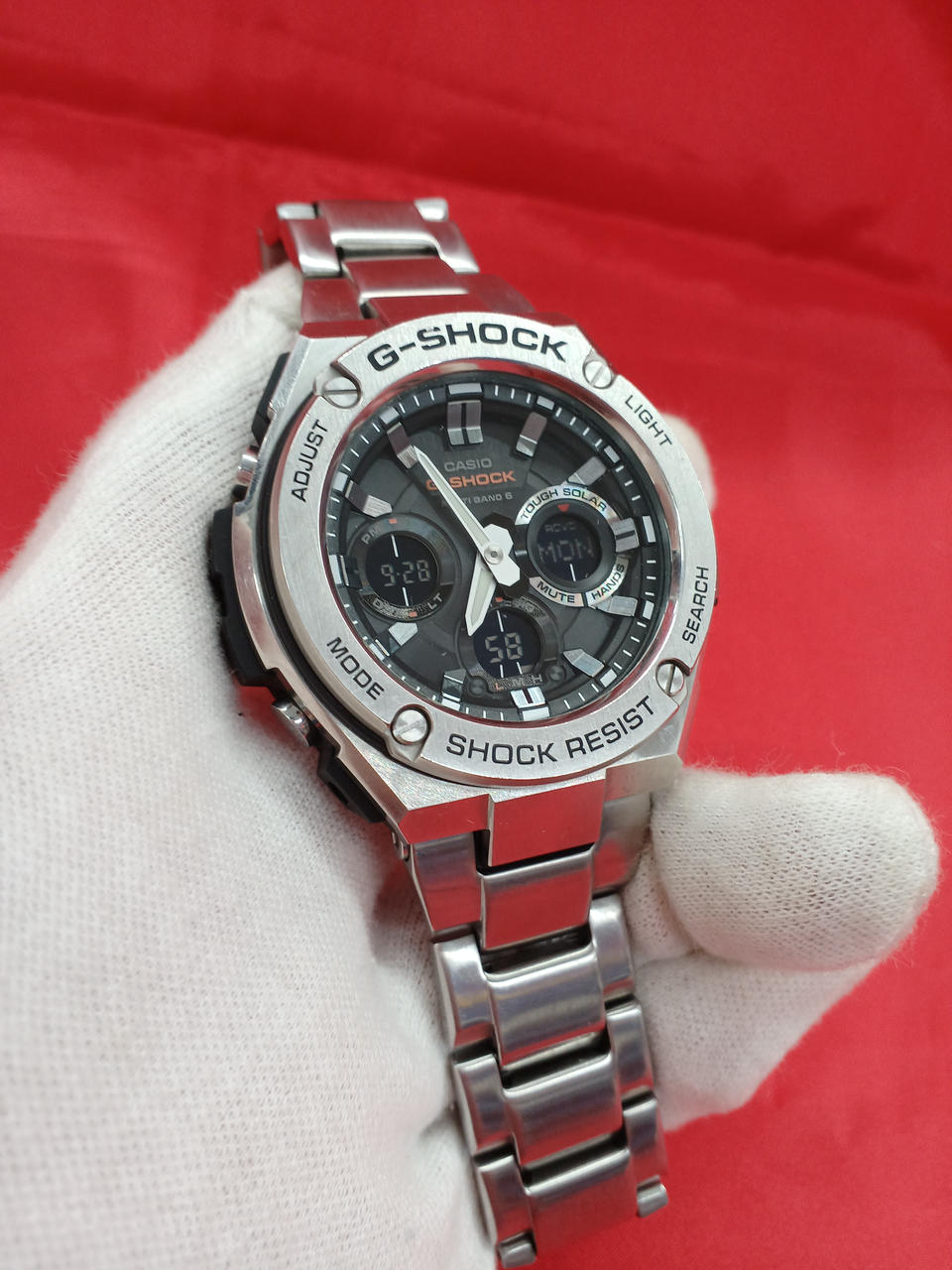CASIO G-SHOCK GST-W110D