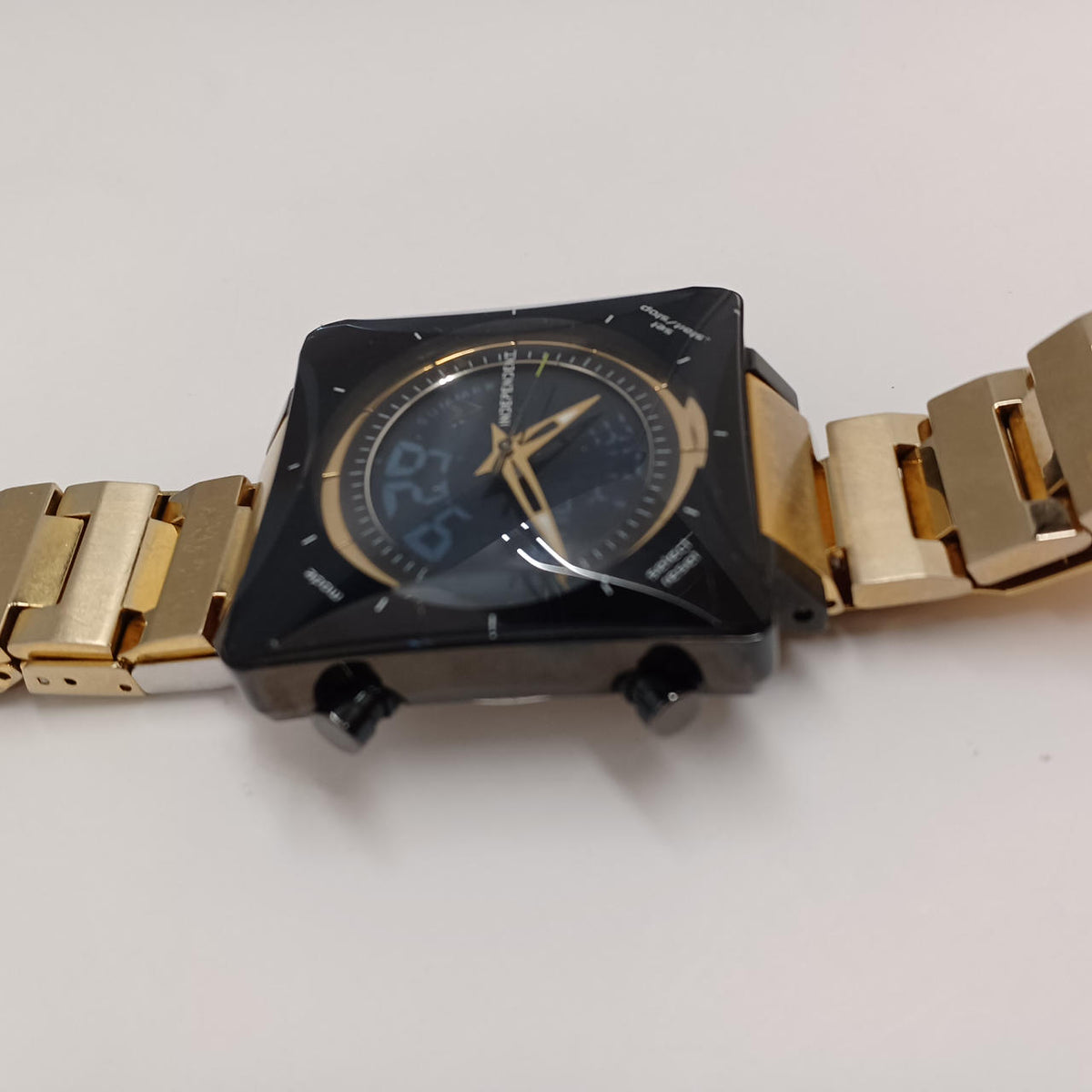CITIZEN Quartz UO21-002674-03