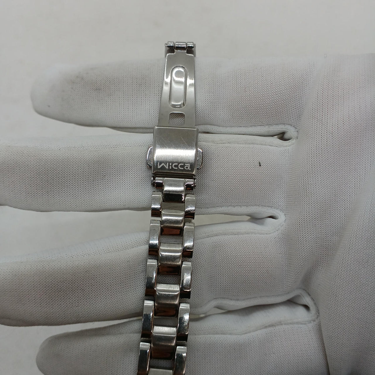 CITIZEN WICCA Solar Radio-Controlled Wristwatch E031-S085667
