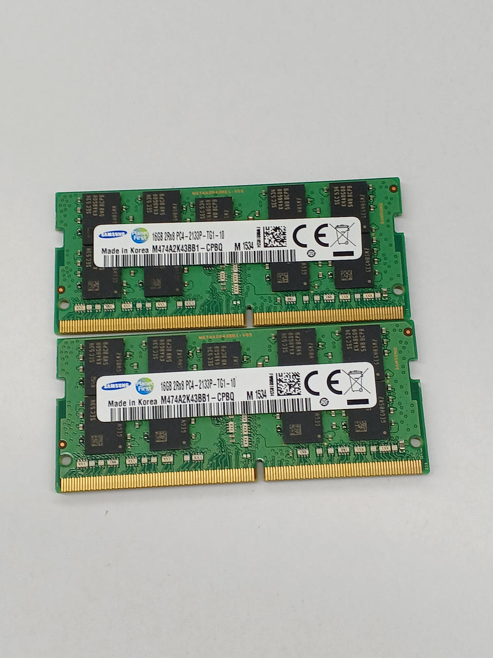 SAMSUNG For servers (PC4-17000) 16GB 2 sticks M474A2K43BB1-CPBQ