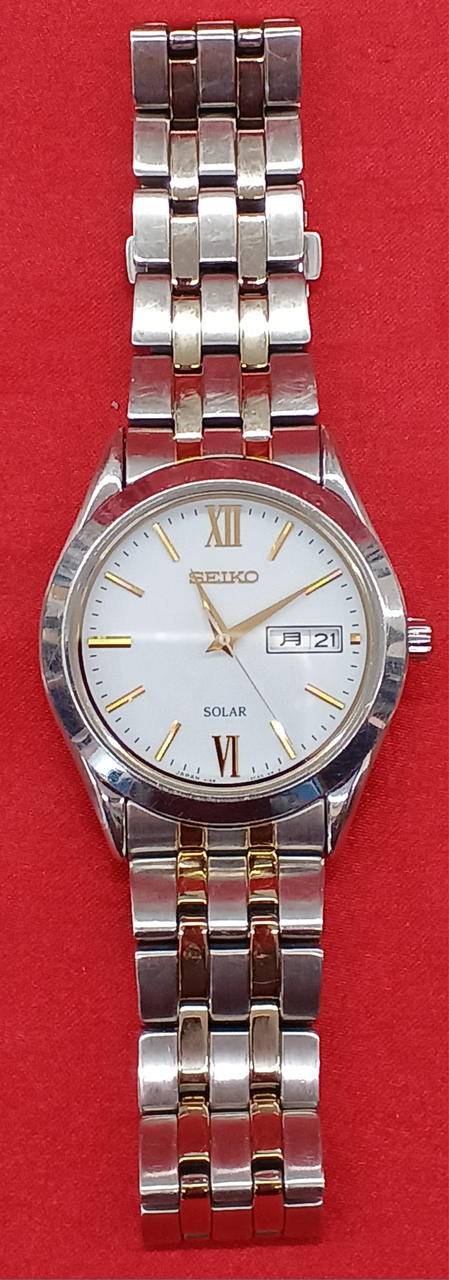SEIKO Quartz Analog Wristwatch V158-0BA0