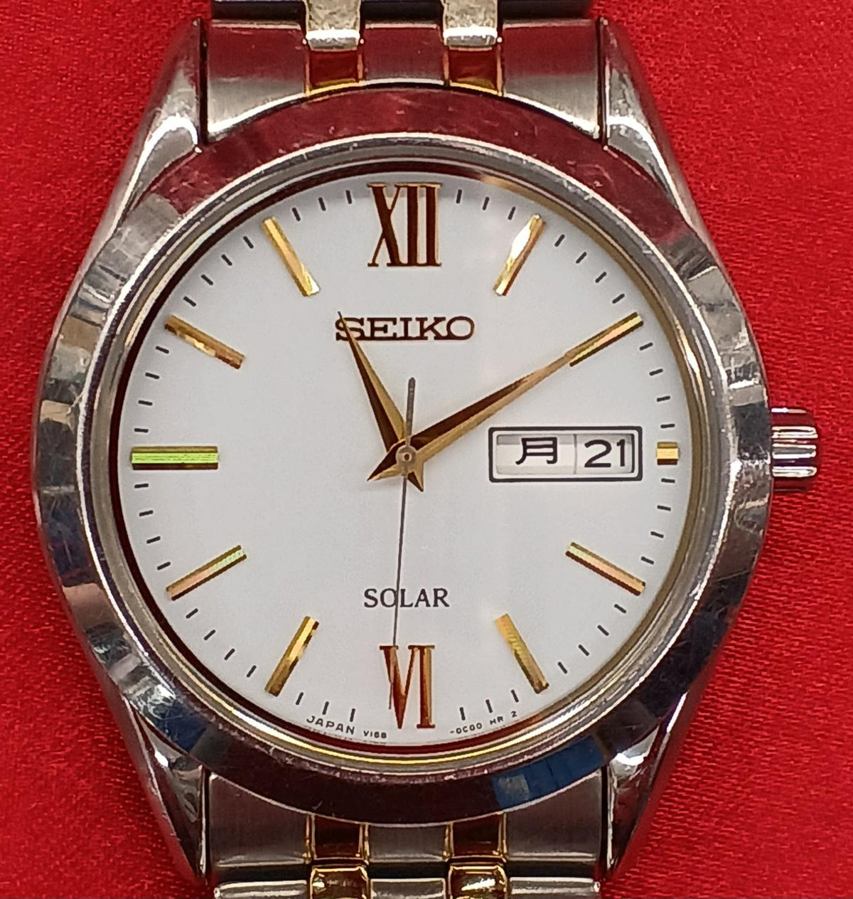 SEIKO Quartz Analog Wristwatch V158-0BA0