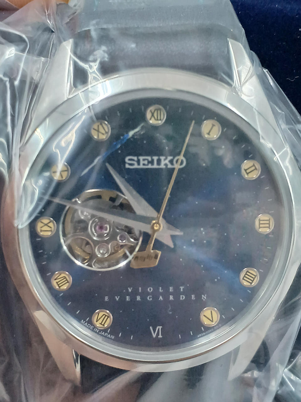 SEIKO× Violet Evergarden Mechanical wristwatch
