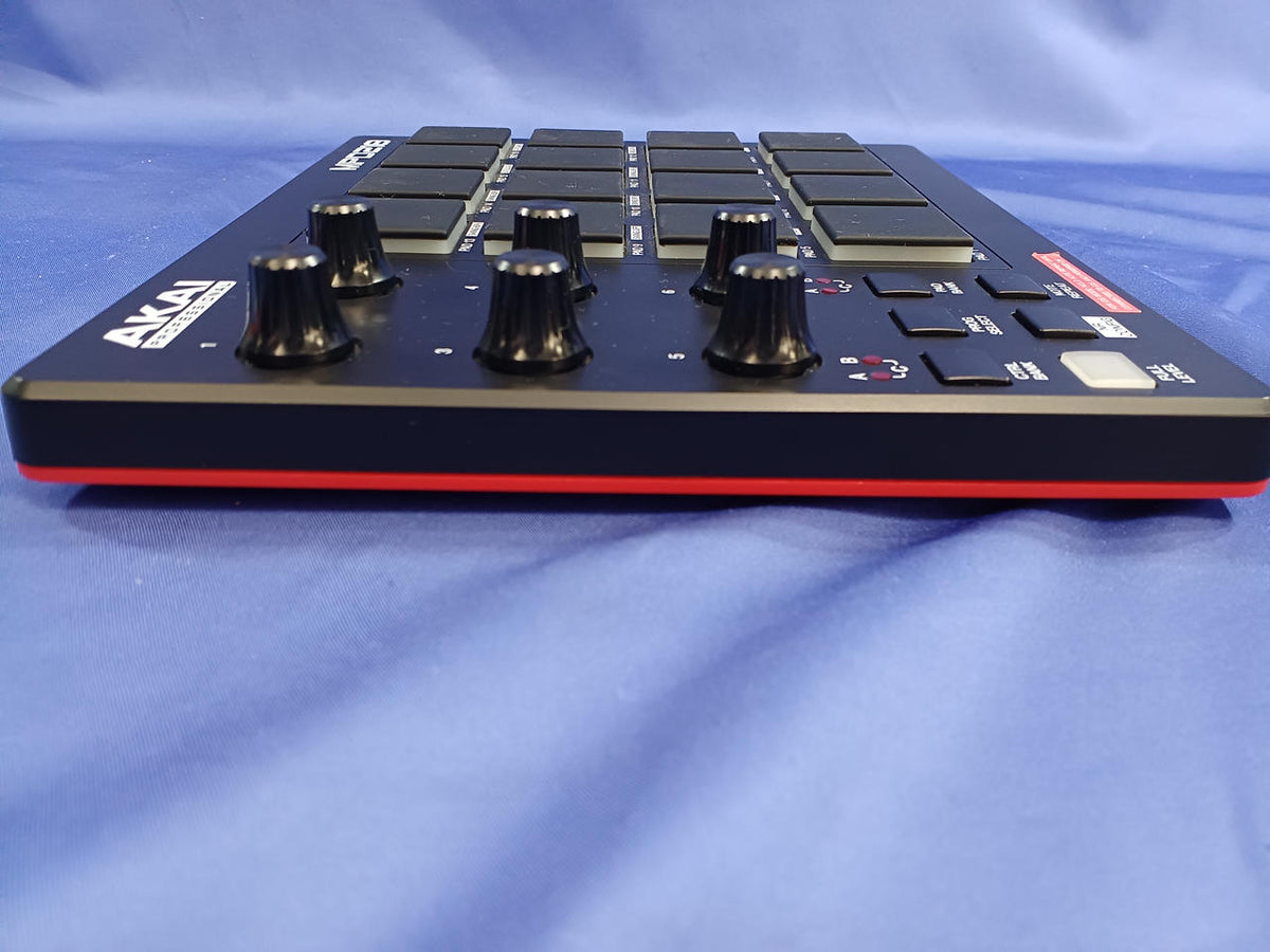AKAI MIDI Pad Controller MPD218