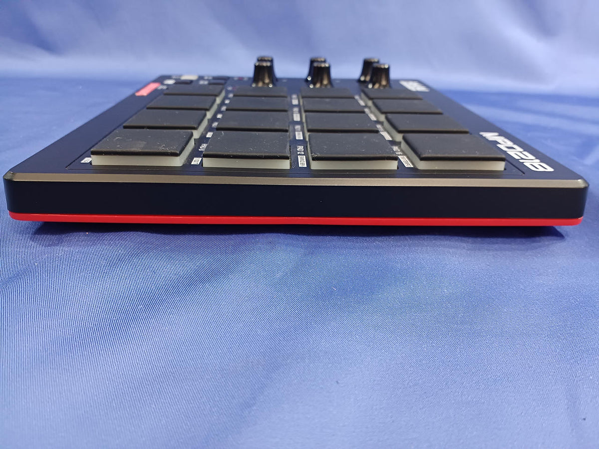 AKAI MIDI Pad Controller MPD218