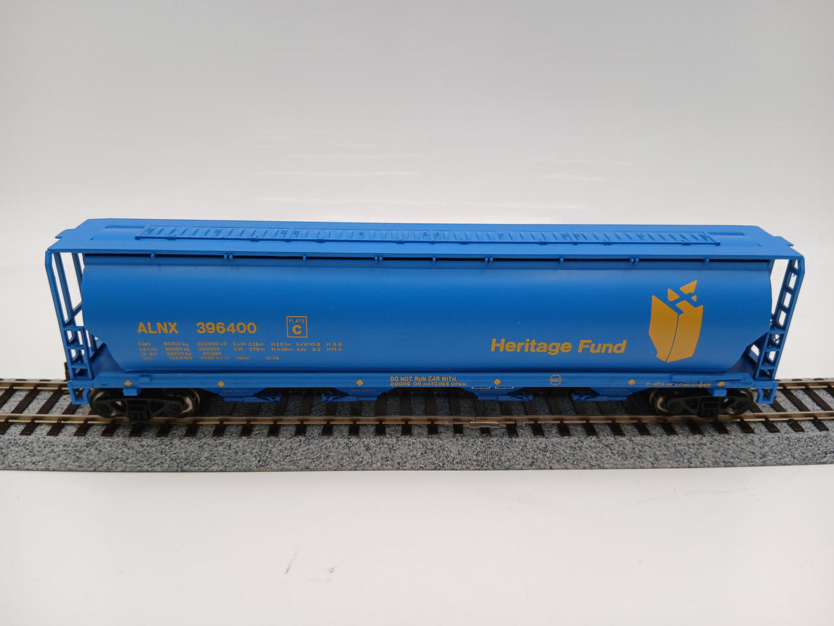 BACHMANN HO Gauge CANADIAN GRAIN HOPPER