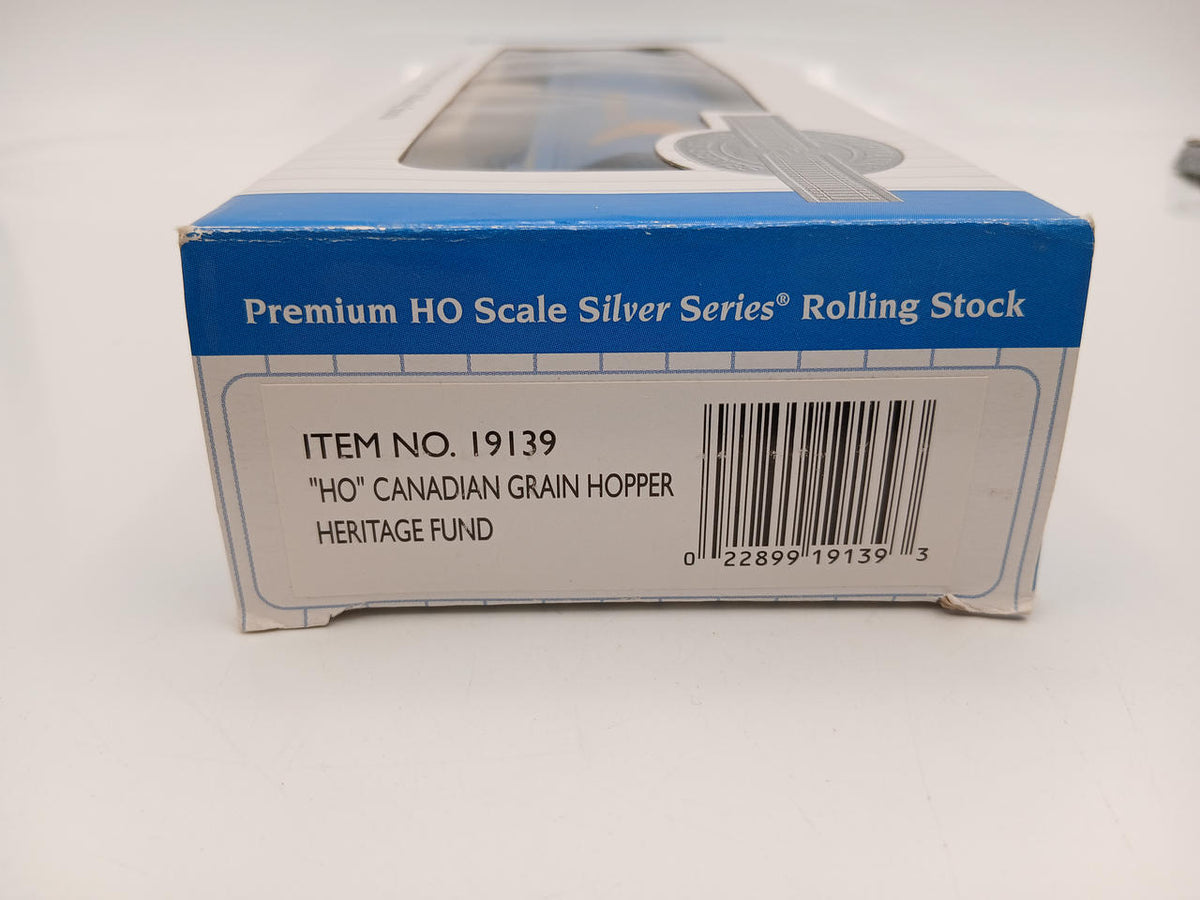 BACHMANN HO Gauge CANADIAN GRAIN HOPPER