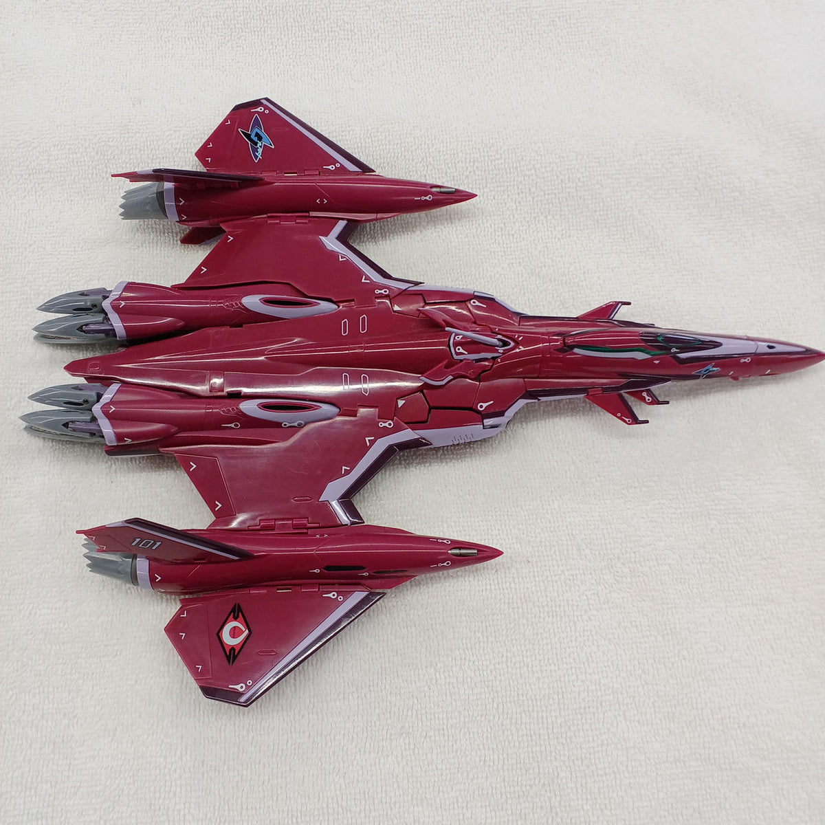 Bandai Macross F (Frontier) Figure VF-27γ Lucifer Valkyrie (Brera Stern's Unit) - Banzai Thrifting | BanzaiHobby