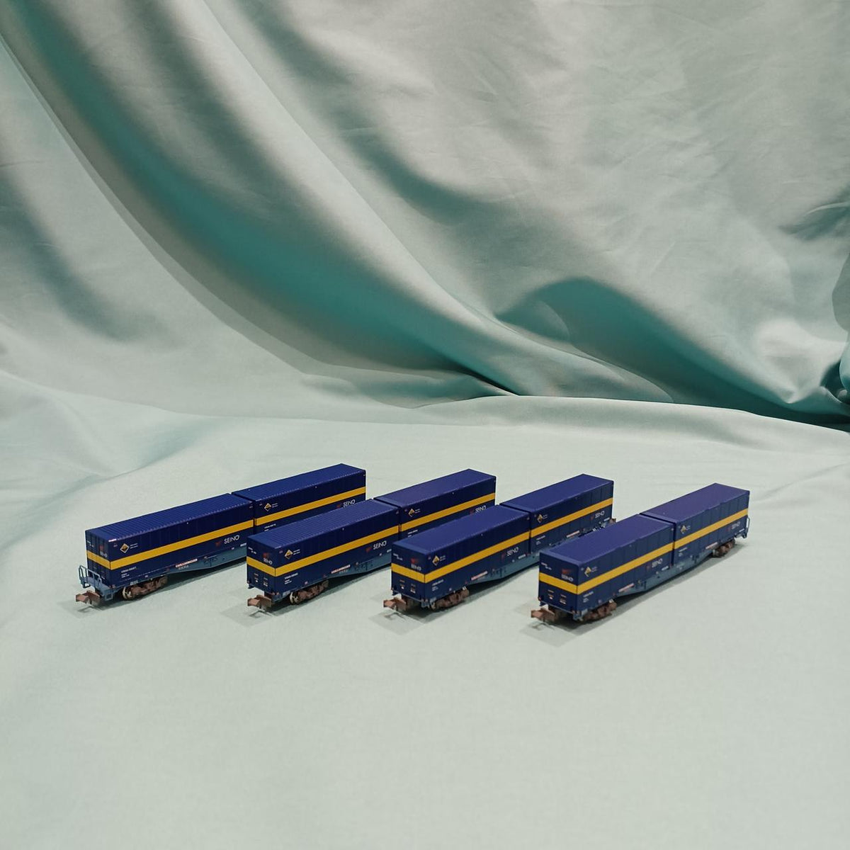 KATO Koki 102+103 'Kangaroo Liner SS60' 8 10-1871
