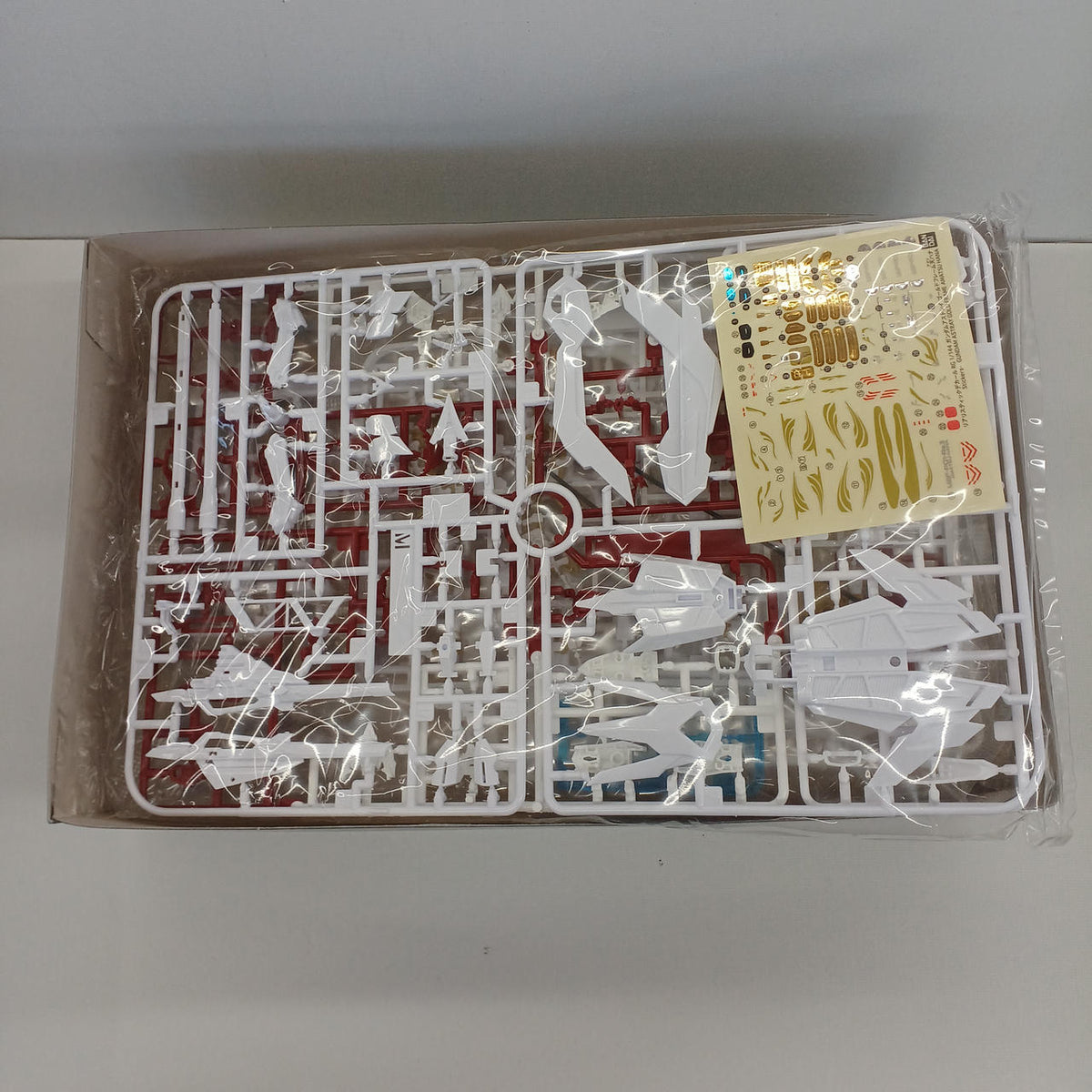 BANDAI Gundam Astray Gold Frame Ten Hana 1/144 RG MBF-P01-Re3