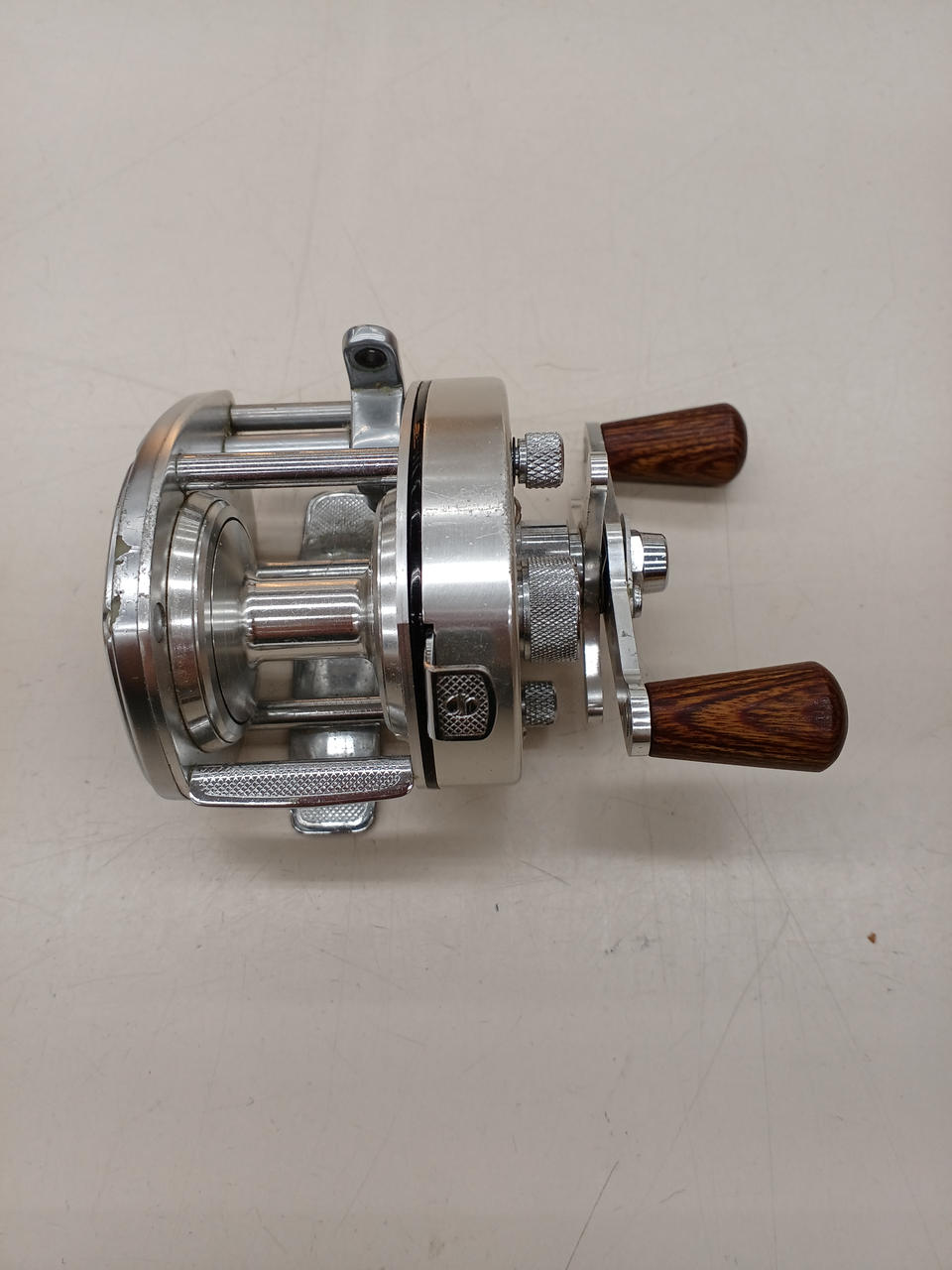 SHIMANO Old Baitcasting Reel BANTAM100