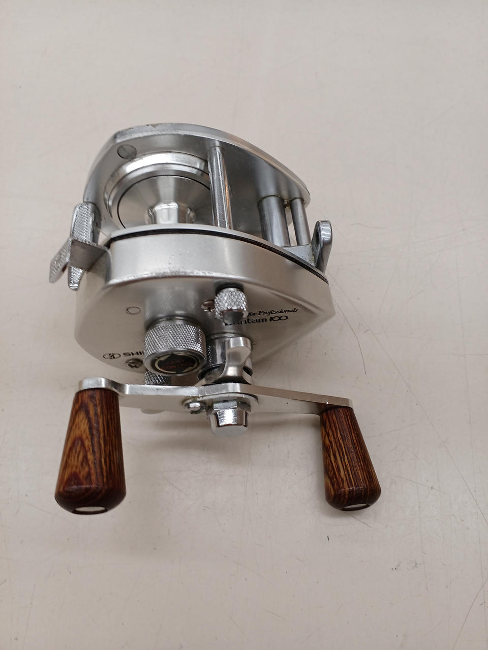 SHIMANO Old Baitcasting Reel BANTAM100