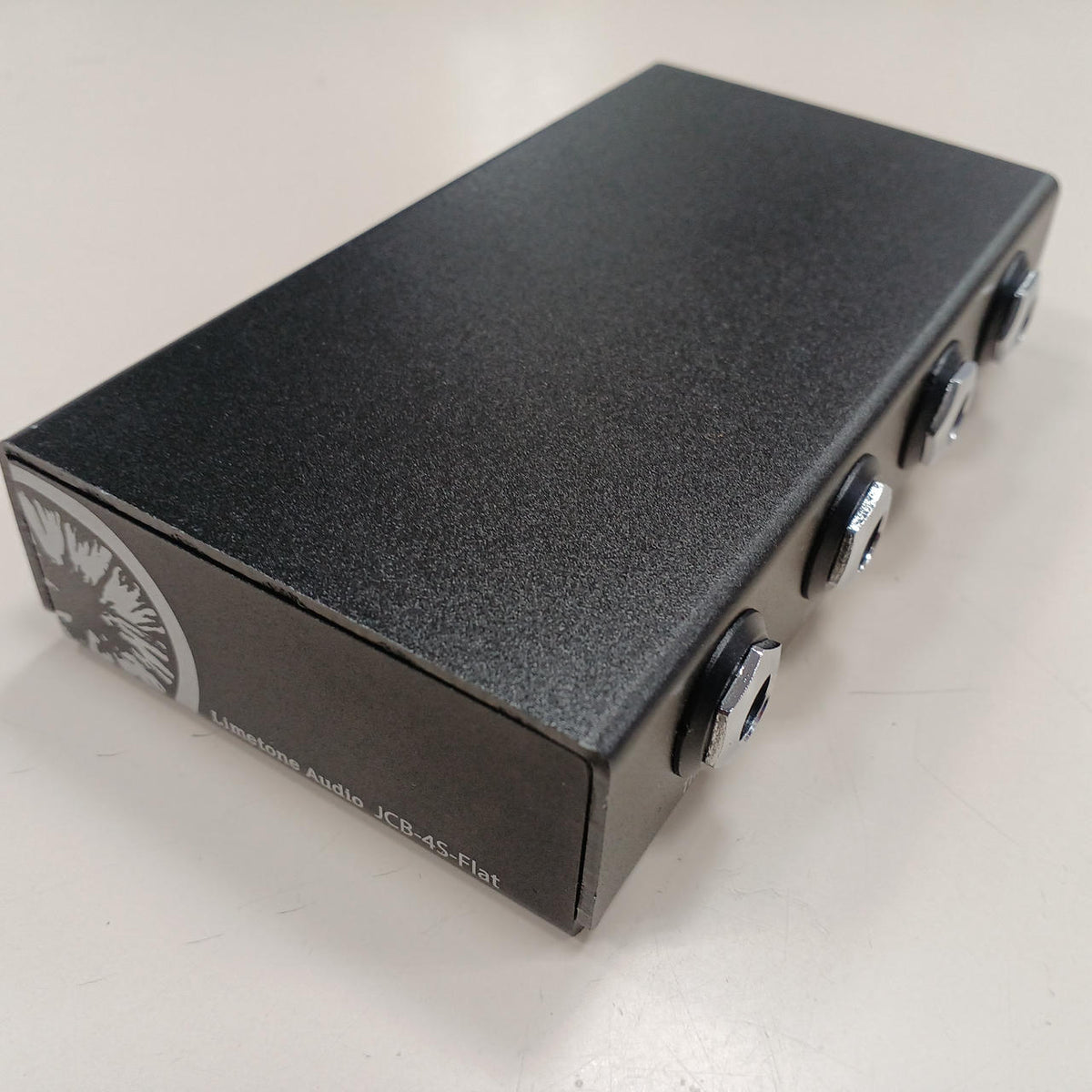 LIMETONE AUDIO Junction Box JCB-4S-FLAT - Banzai Thrifting | BanzaiHobby