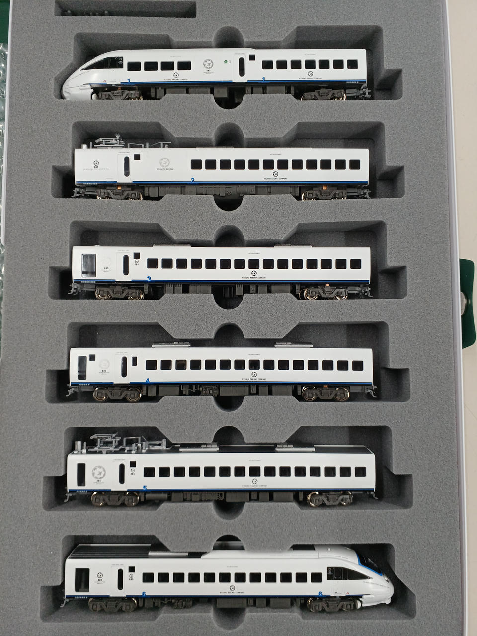 KATO Around the Kyushu 10-1394 885 Series - Banzai Thrifting | BanzaiHobby