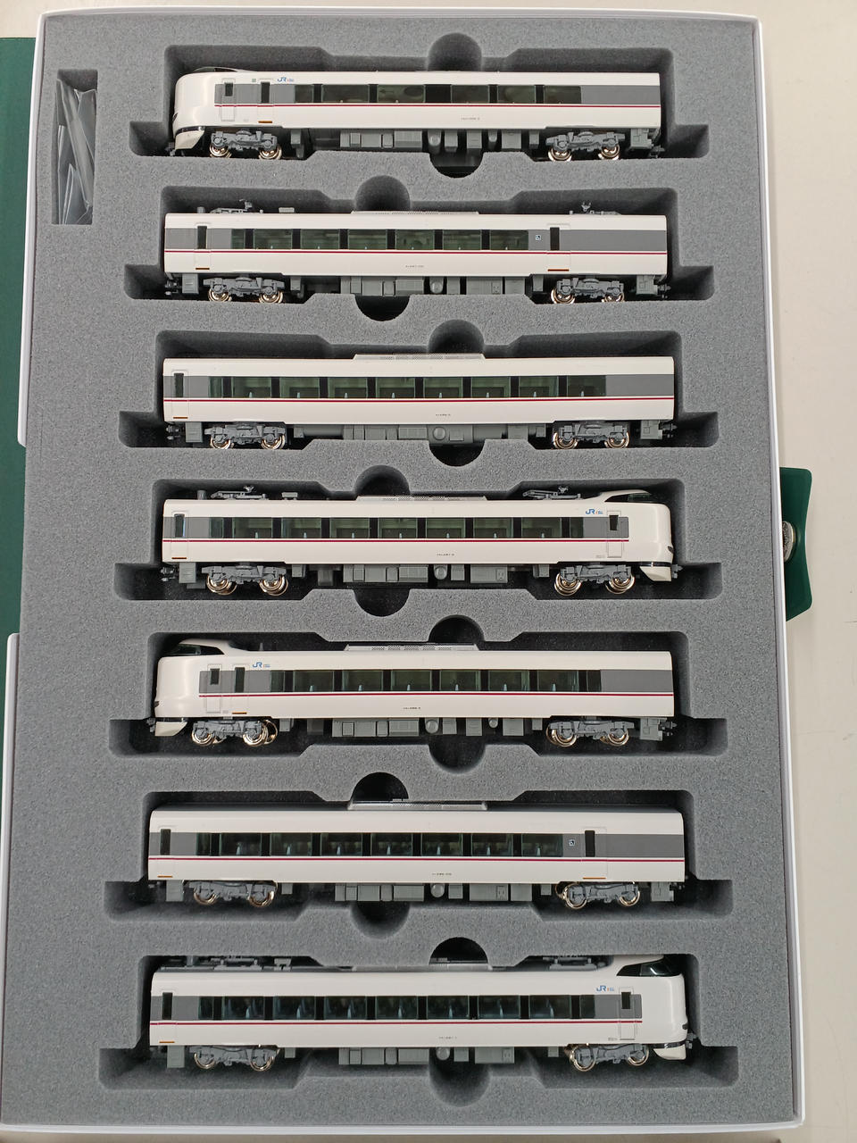 KATO Kounotori 7-car sets 10-1813/1108 - Banzai Thrifting | BanzaiHobby