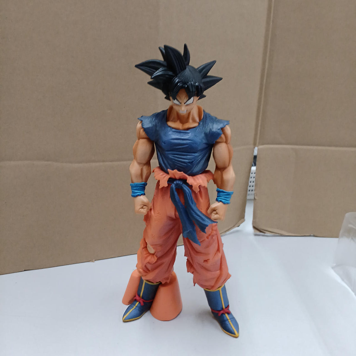 BANDAI Super Saiyan Son Goku MASTERLISE EMOVING Ichiban Kuji Last Color ver - Banzai Thrifting | BanzaiHobby