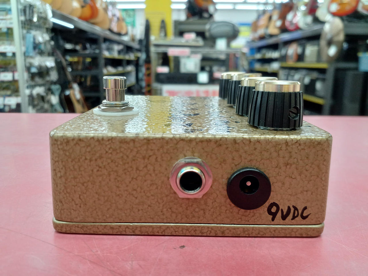 AKIMA&NEOS Bass Overdrive KING ROCKER BASS II - Banzai Thrifting | BanzaiHobby