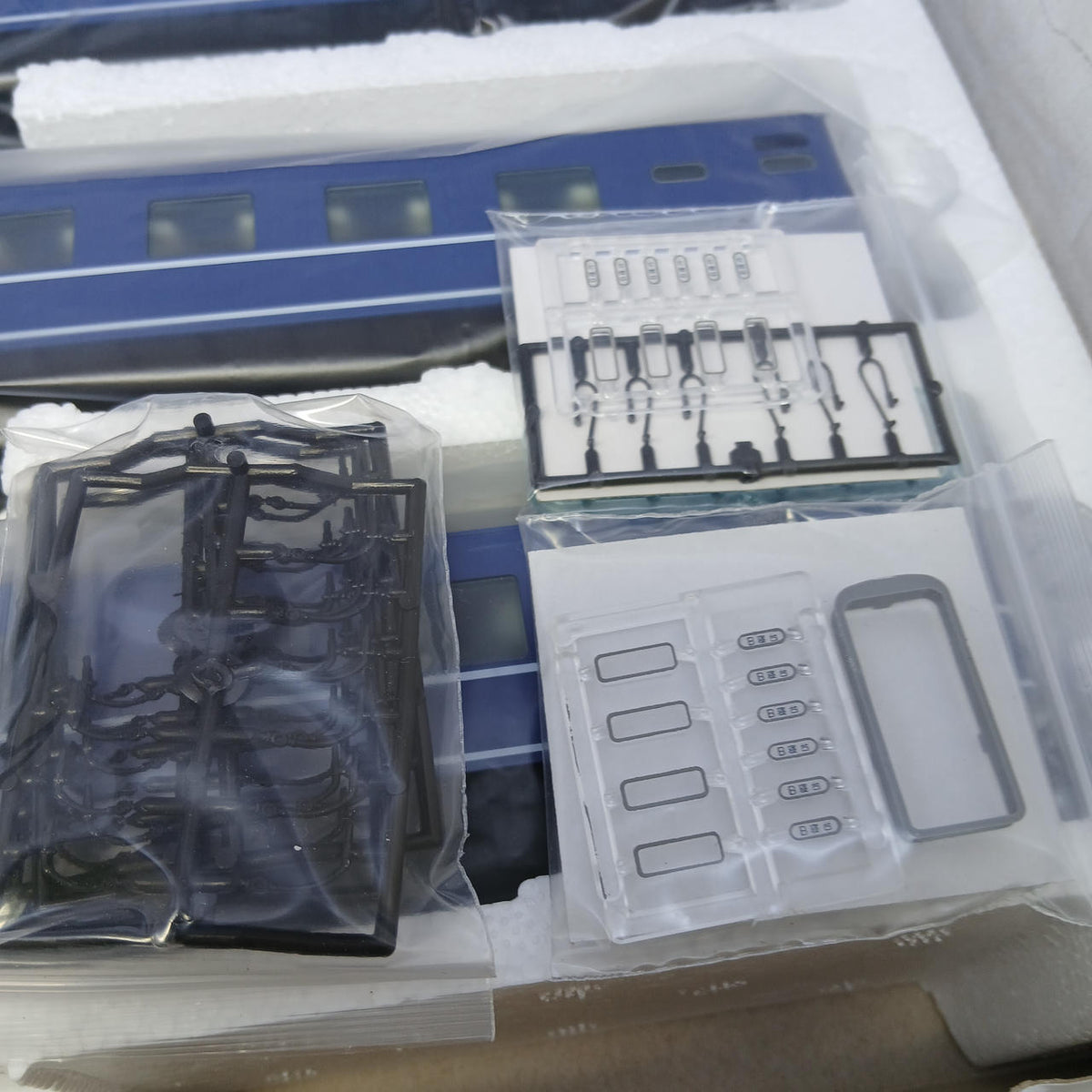 TOMIX JNR 14 Series 14 Series Limited Express Sleeper Passenger Car Basic Set HO-9117 - Banzai Thrifting | BanzaiHobby