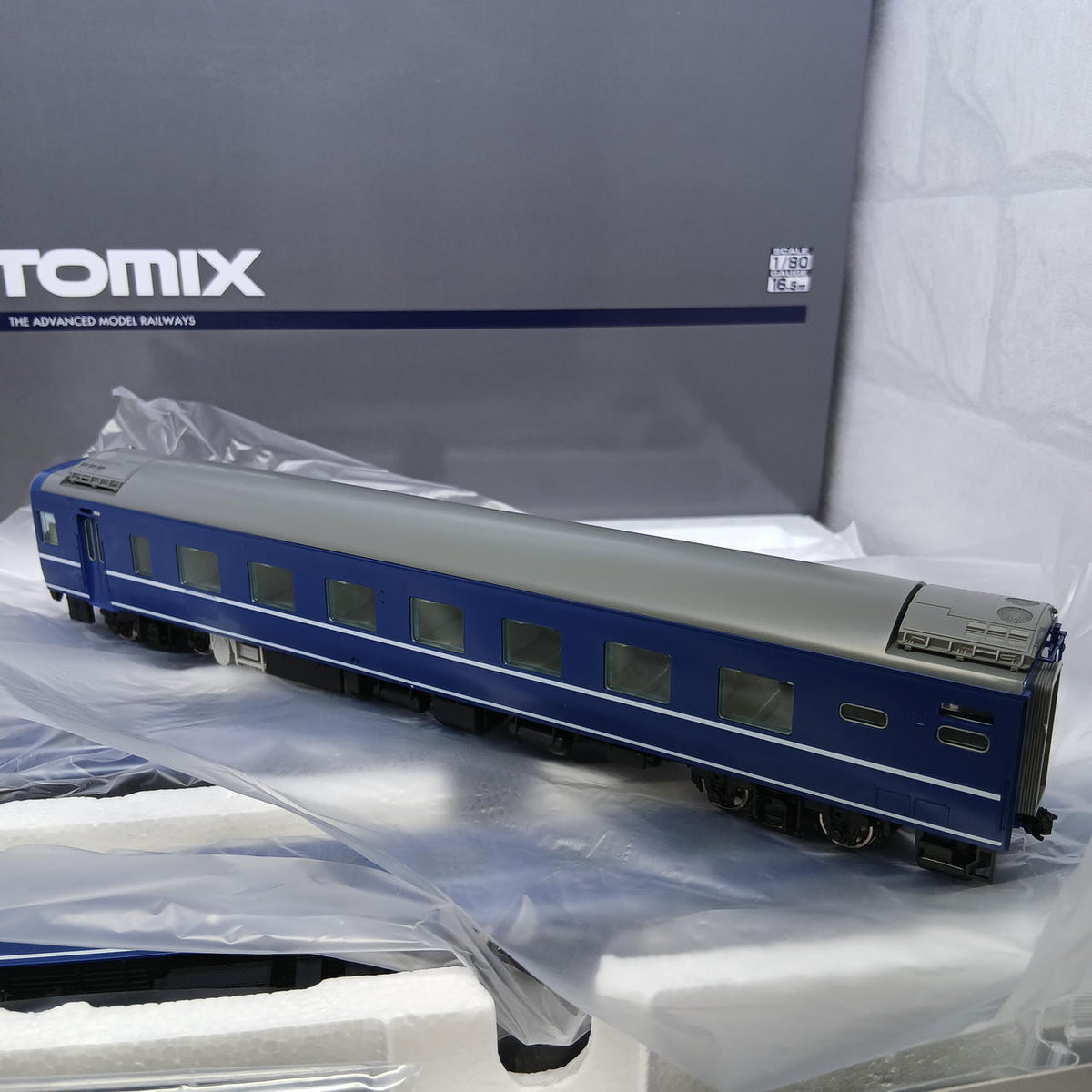 TOMIX JNR 14 Series 14 Series Limited Express Sleeper Passenger Car Basic Set HO-9117 - Banzai Thrifting | BanzaiHobby