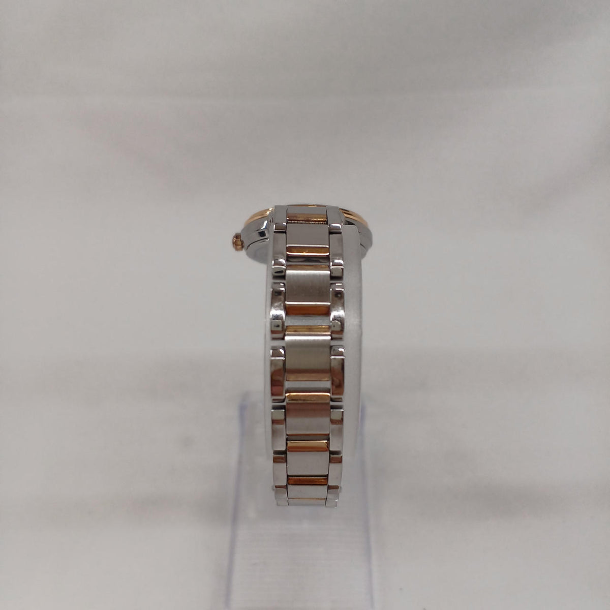 CITIZEN Quartz Analog Wristwatch H058-T016553 - Banzai Thrifting | BanzaiHobby