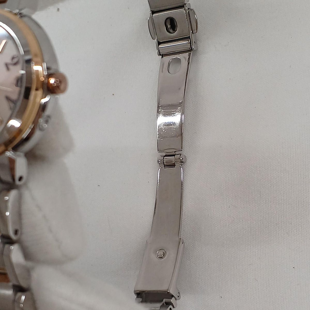 CITIZEN Quartz Analog Wristwatch H058-T016553 - Banzai Thrifting | BanzaiHobby
