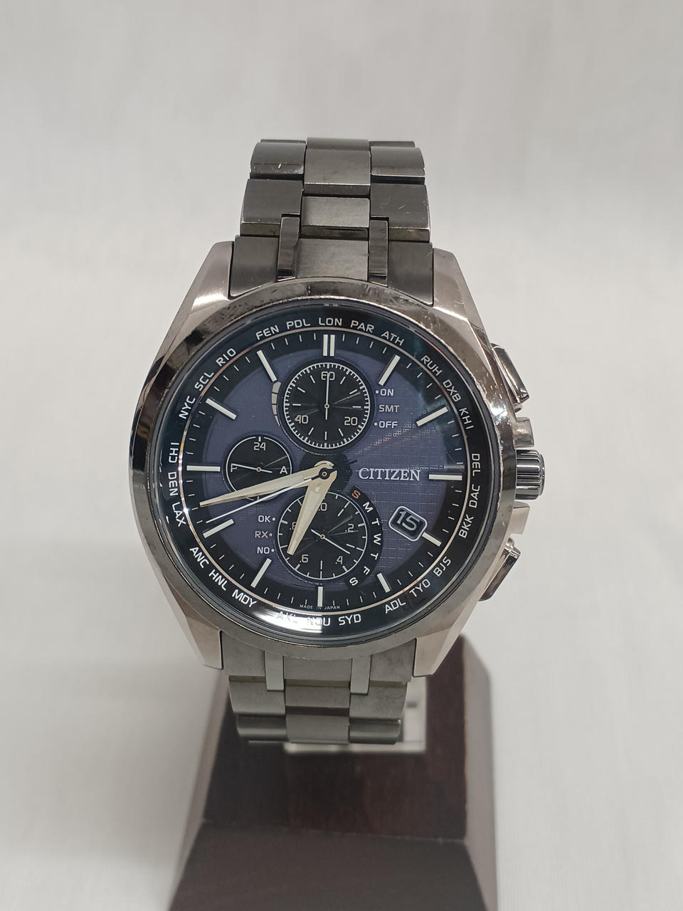 CITIZEN Eco-Drive H804-T020232 - Banzai Thrifting | BanzaiHobby