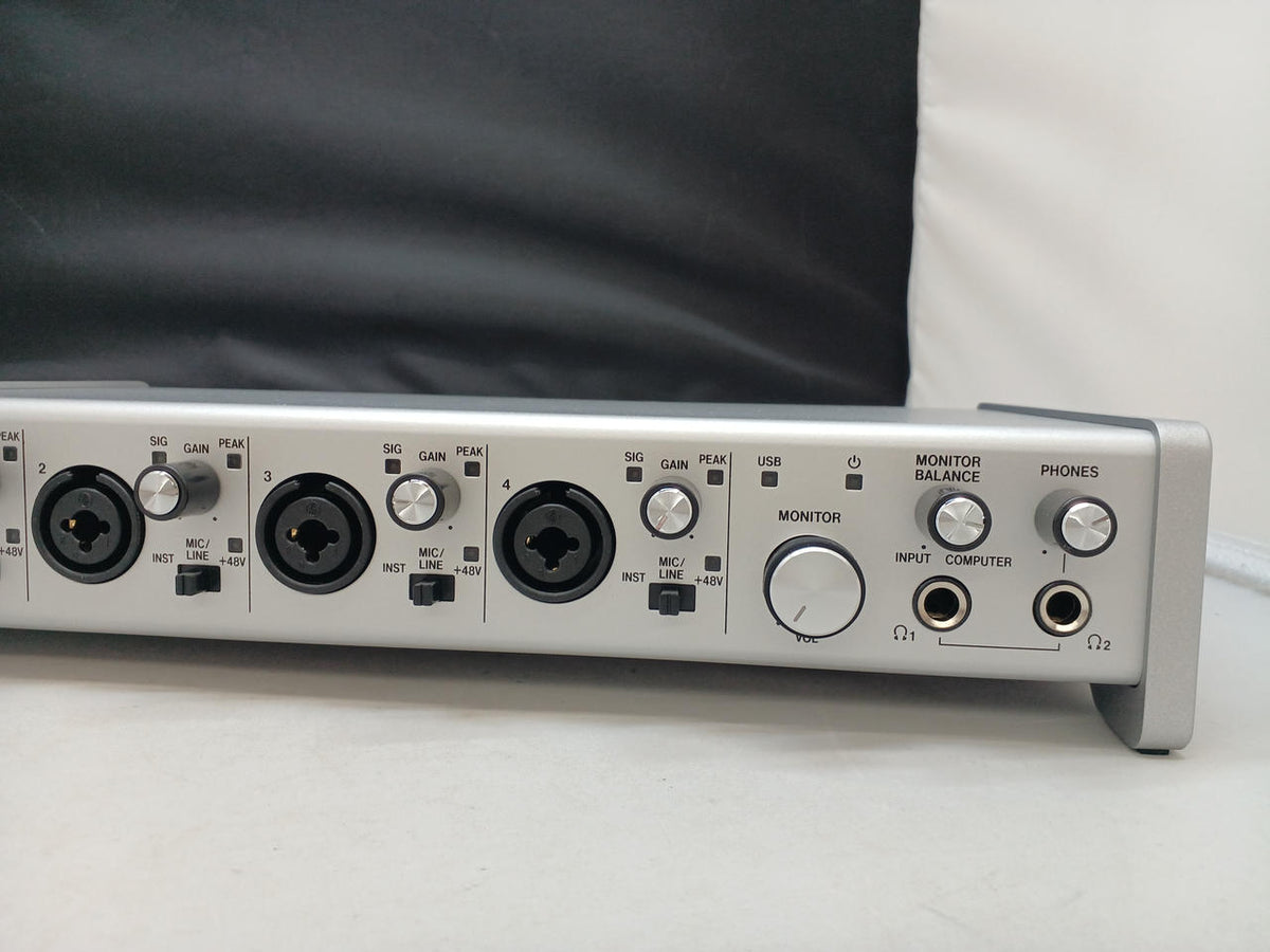 TASCAM Audio Interface: SERIES 208i - Banzai Thrifting | BanzaiHobby