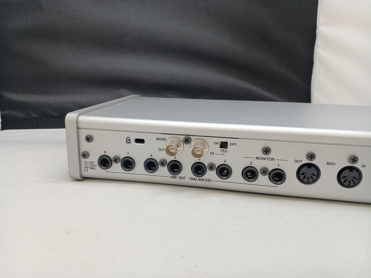 TASCAM Audio Interface: SERIES 208i - Banzai Thrifting | BanzaiHobby