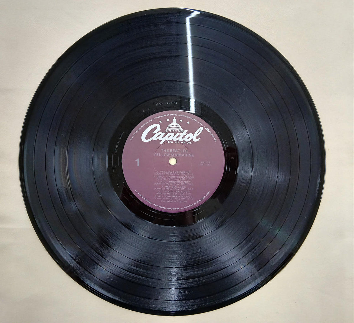 CAPITOL Record Yellow Submarine - Banzai Thrifting | BanzaiHobby