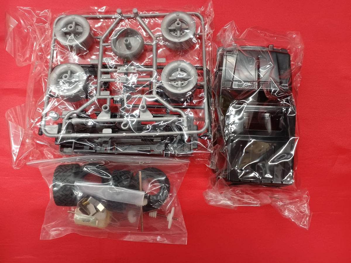 Tamiya Mitsubishi Pajero Wagon 1907 - Banzai Thrifting | BanzaiHobby