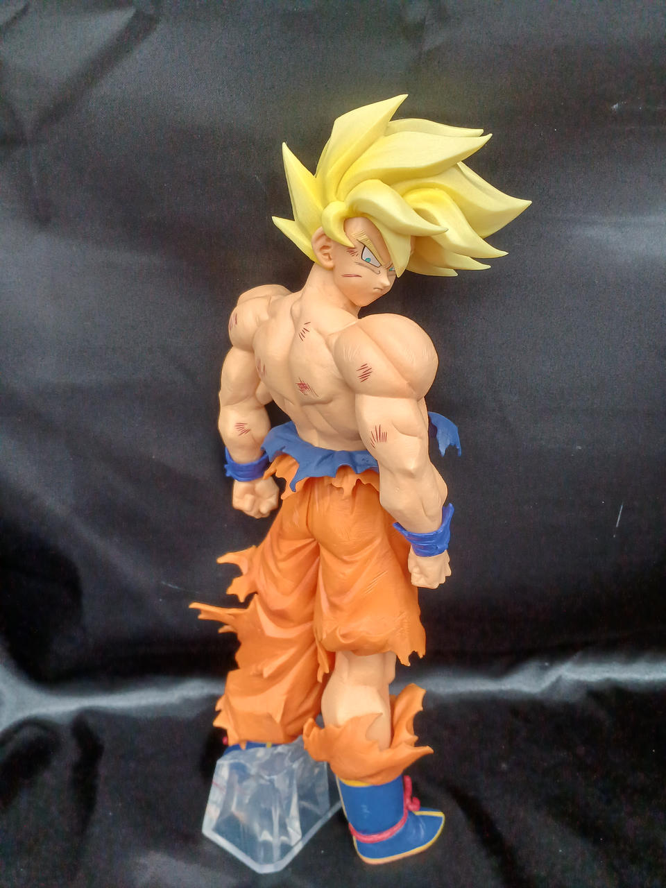 Ichiban Kuji Prize C: Super Saiyan Son Goku MASTERLISE Dragon Ball Z - Banzai Thrifting | BanzaiHobby