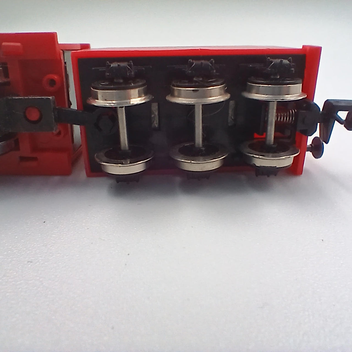 TOMIX N Gauge Thomas the Tank Engine James & the Mean Freight Car Set - Banzai Thrifting | BanzaiHobby