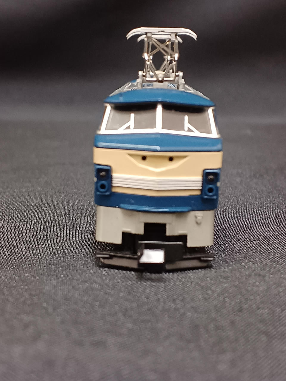 TOMIX EF66 Electric Locomotive 2109 - Banzai Thrifting | BanzaiHobby