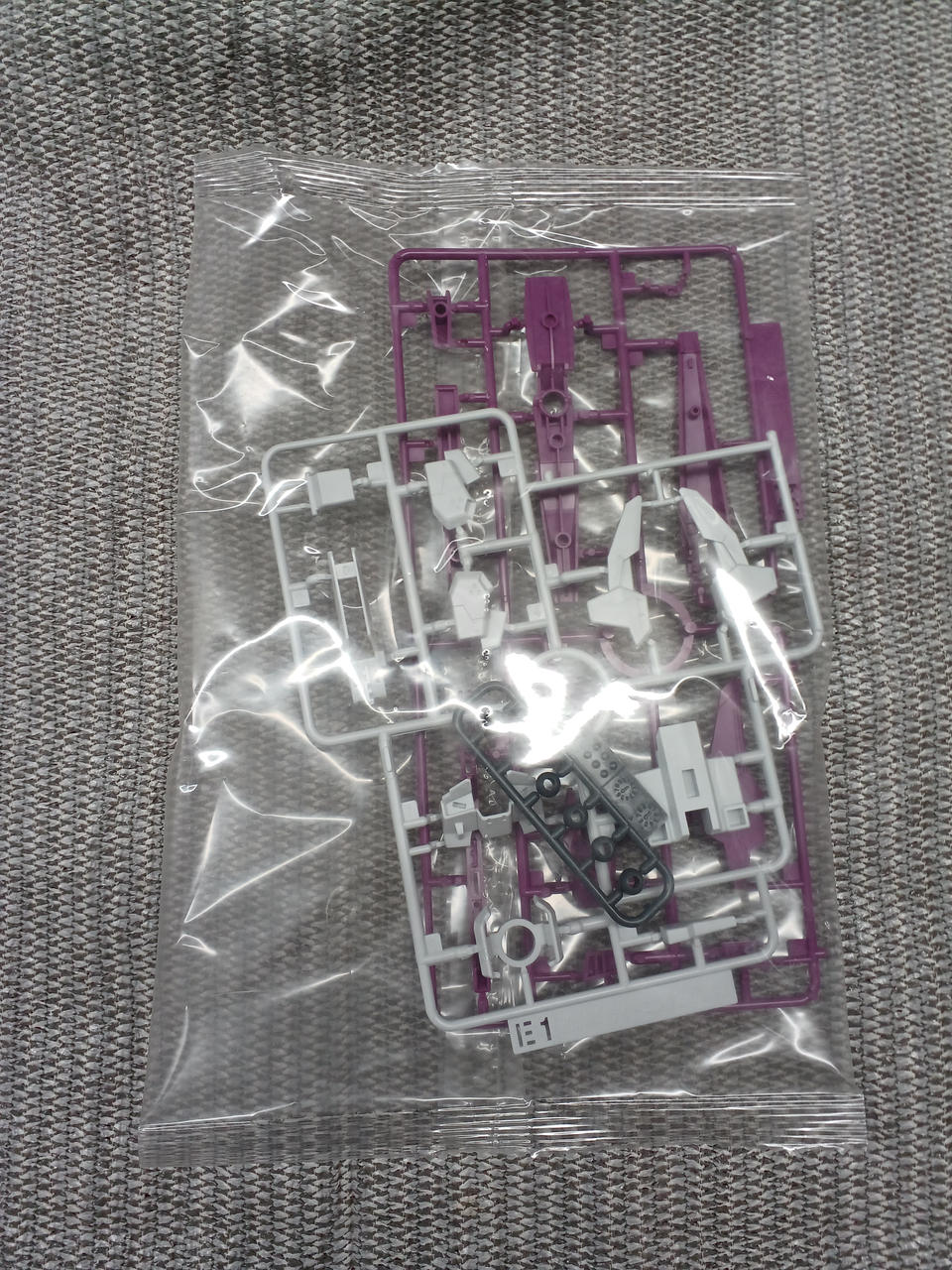 BANDAI Plastic Model 1/144 Lightning Z Gundam Aspros - Banzai Thrifting | BanzaiHobby