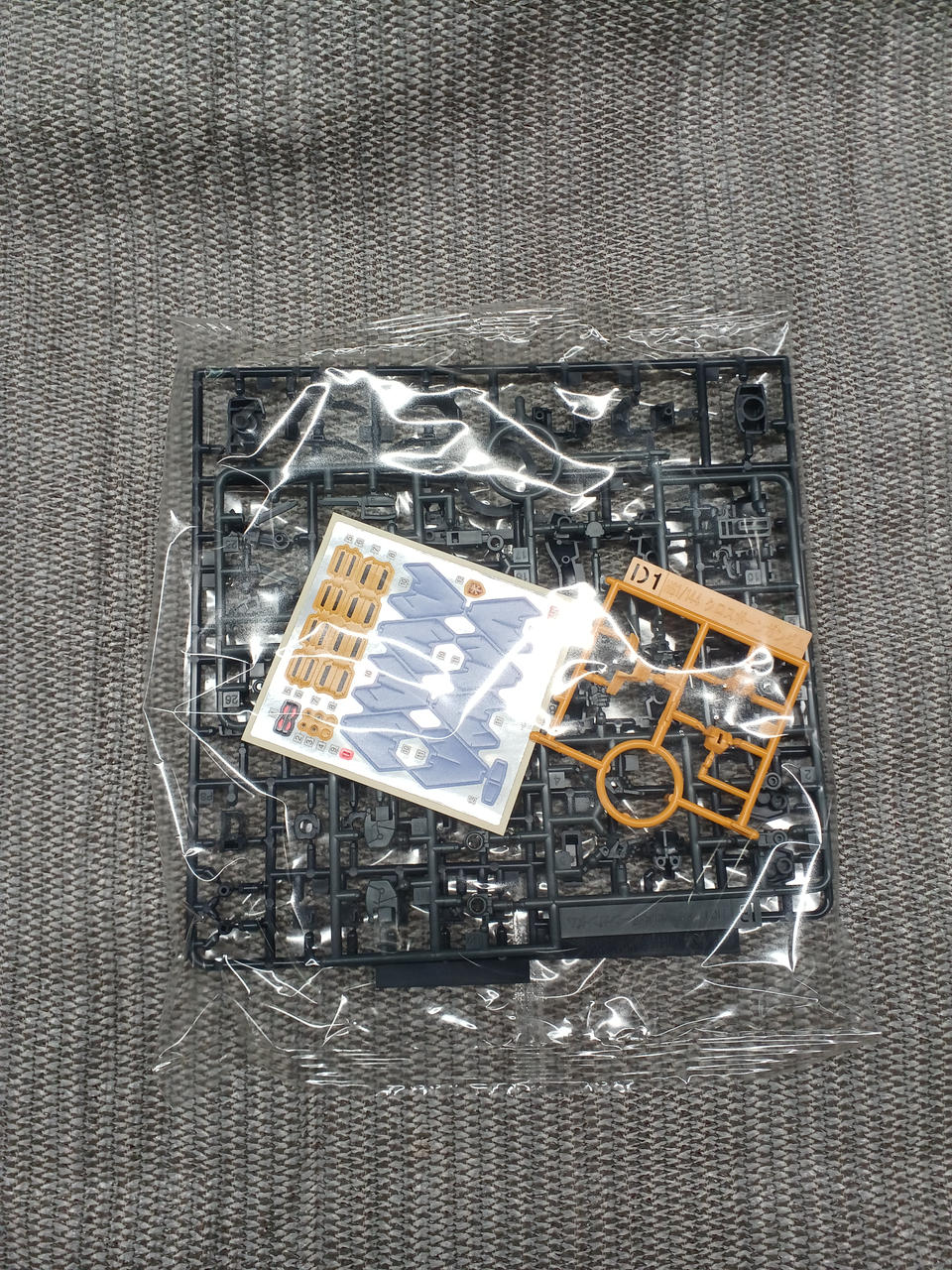 BANDAI Plastic Model 1/144 Crossbone Gundam X2 Modified - Banzai Thrifting | BanzaiHobby