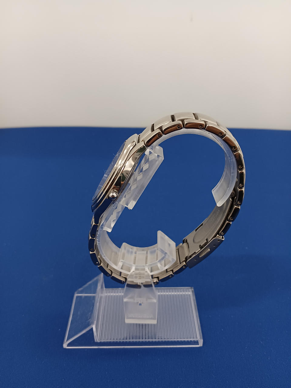 CITIZEN Eco-Drive A119-H07421 - Banzai Thrifting | BanzaiHobby