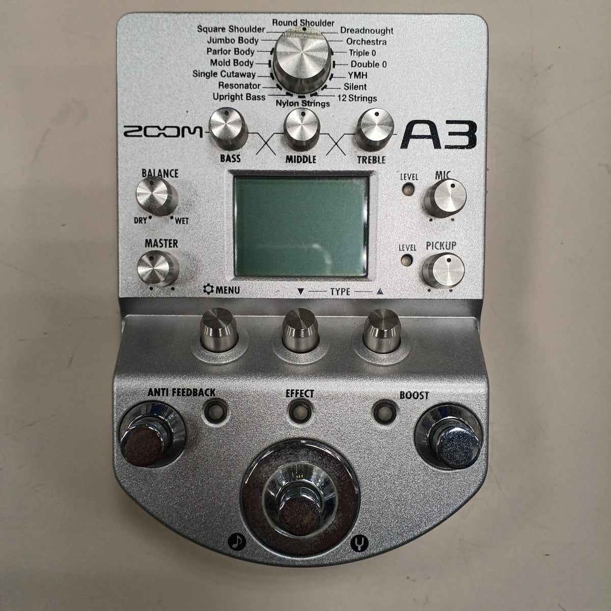 ZOOM Multi-Effects Pedal A3 - Banzai Thrifting | BanzaiHobby