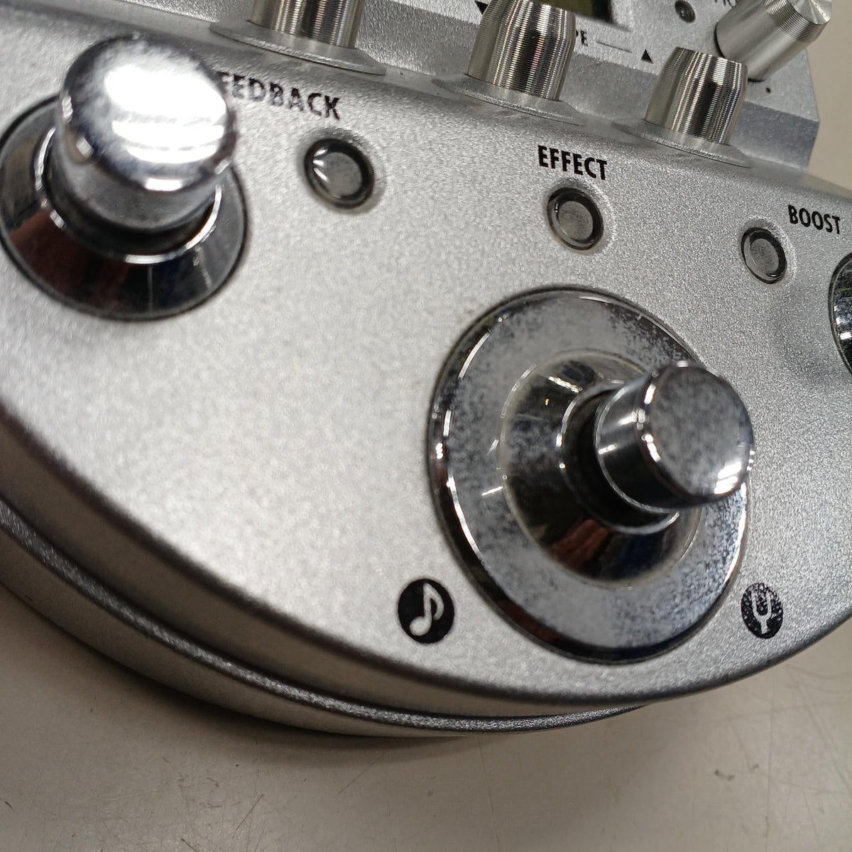 ZOOM Multi-Effects Pedal A3 - Banzai Thrifting | BanzaiHobby