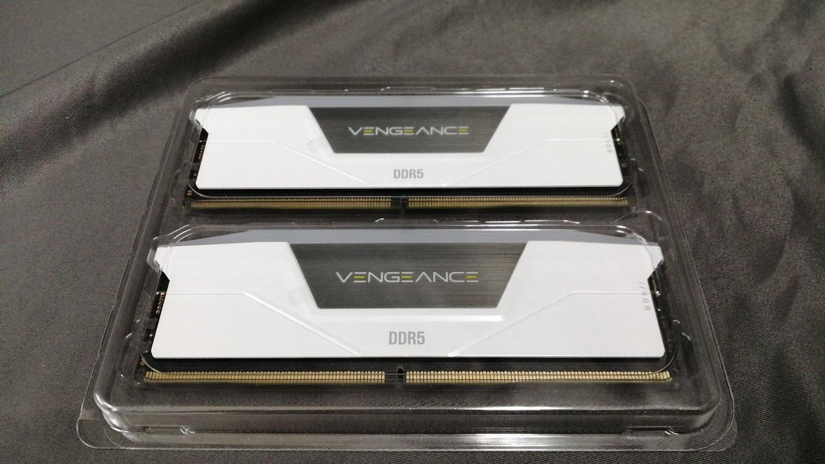 CORSAIR DDR5 Memory CMH32GX5M2B<400C36W