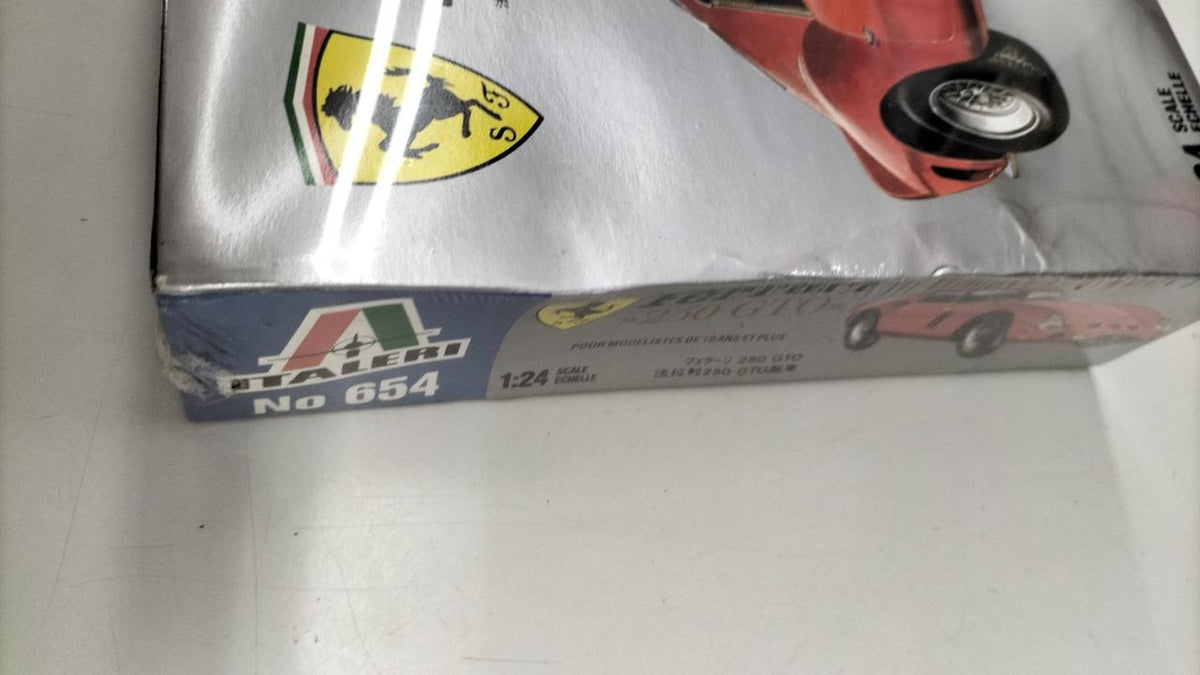 Italeri Plastic Model Ferrari 250 - Banzai Thrifting | BanzaiHobby
