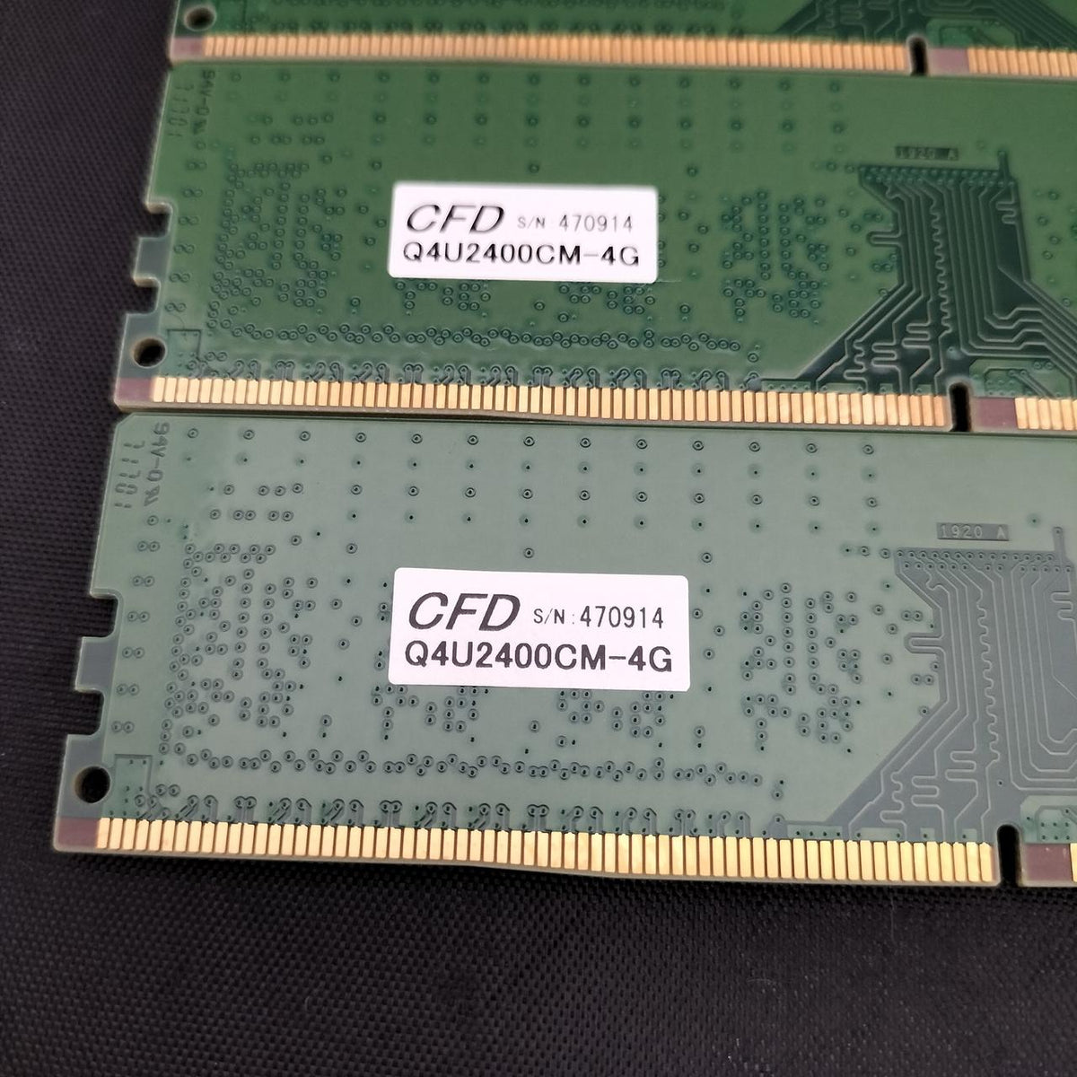 CFD Sales DDR4 CT4G4DFS824A/Q4U2400CM-4G ×4 chips
