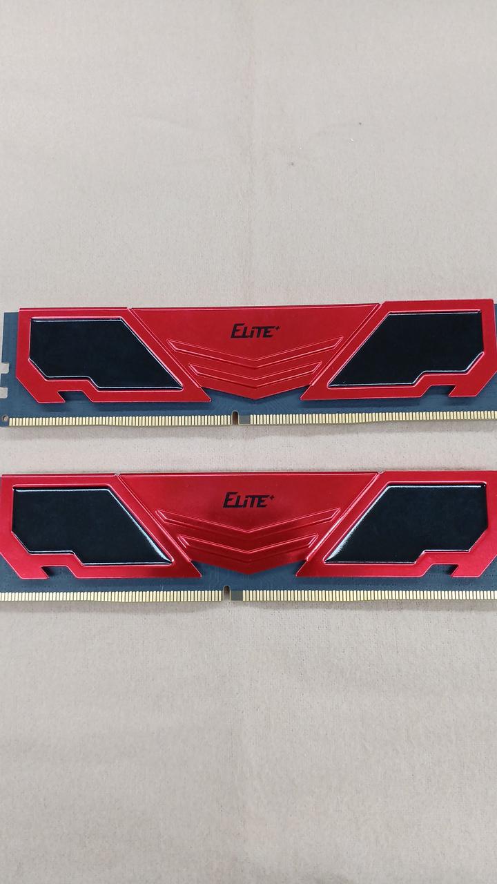 TEAMGROUP DDR4 Memory TPRD416G3200HC22BK