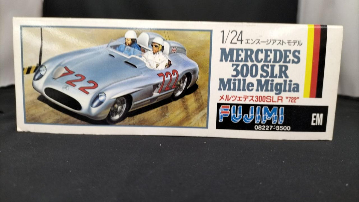 Fujimi 1/24 Merzedes 300SLR - Banzai Thrifting | BanzaiHobby