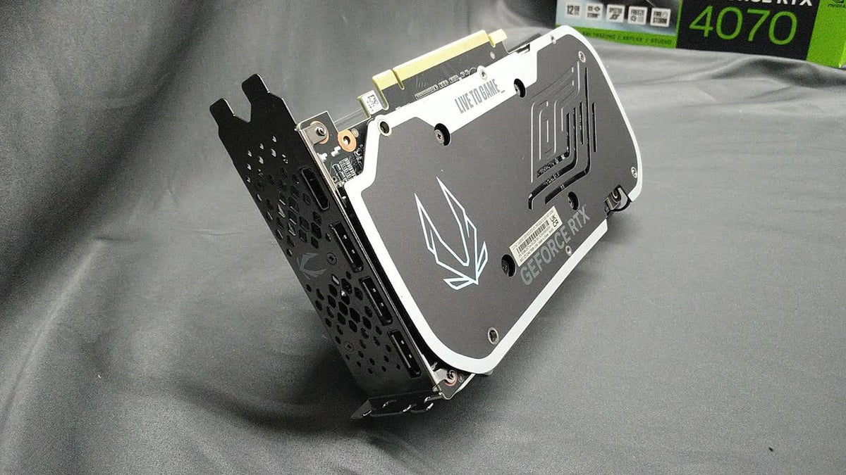 ZOTAC Graphics Board: GAMING GEFORCE RTX 4070 TWIN E