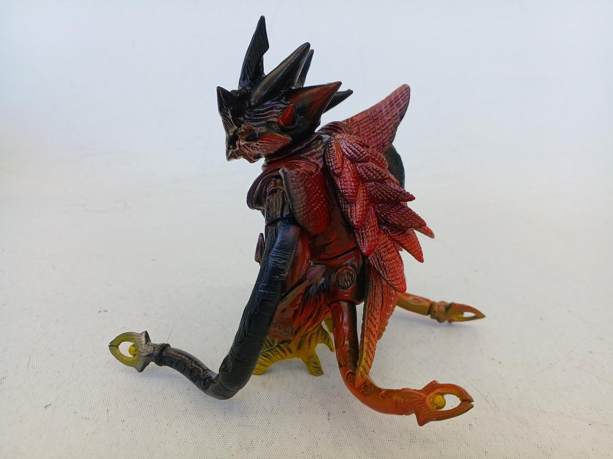 Sikarna Workshop Sofubi Iris CUBE (Kyoto Decisive Battle VER.) With Base