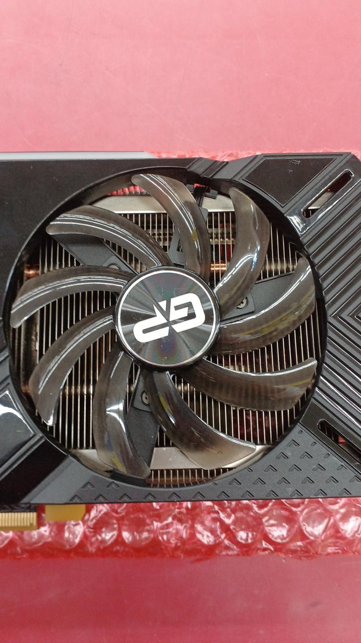 PALIT Graphics Board: NE62070015P2-1062A