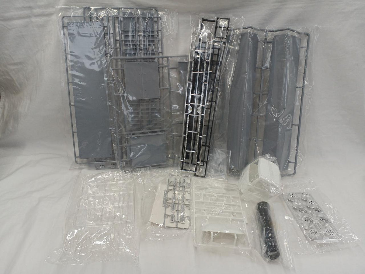 AOSHIMA Plastic Model 1/32 Hino Profire FW Nippon Express Pelican Delivery - Banzai Thrifting | BanzaiHobby