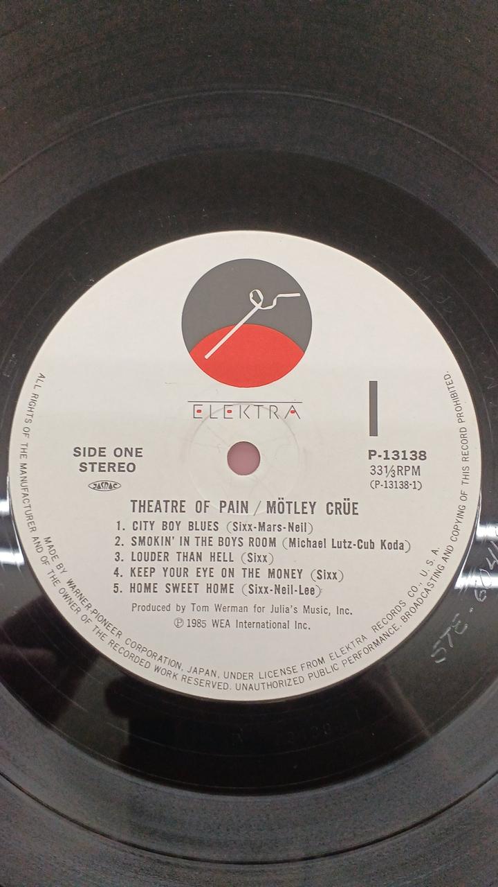 Warner Pioneer Western Music: Mötley Crüe / Theatre of Pain
